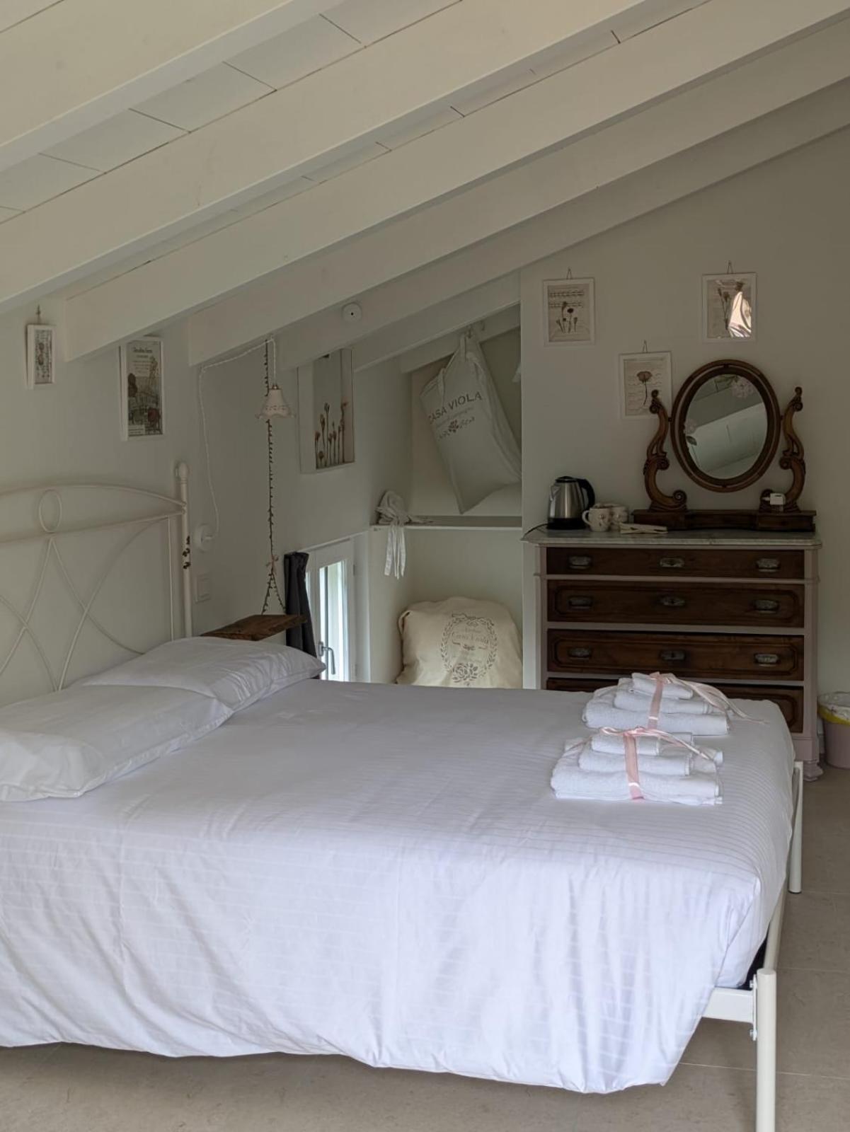 Casa Viola Bed And Breakfast Dimora Di Campagna Calice Ligure Eksteriør billede